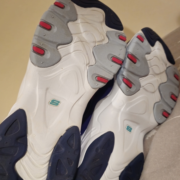 Sketchers D'lites 3 women's size 7 air cooled memory foam new condition - Picture 11 of 11